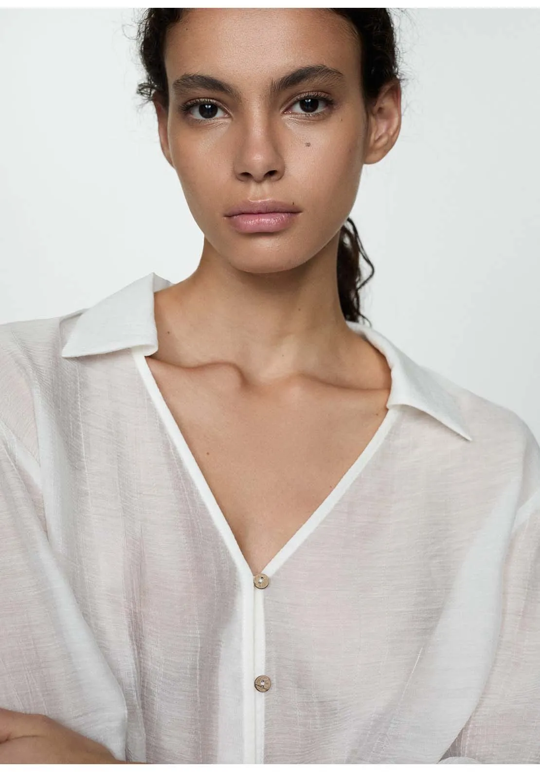 Flared-sleeve blouse with bow - Beige