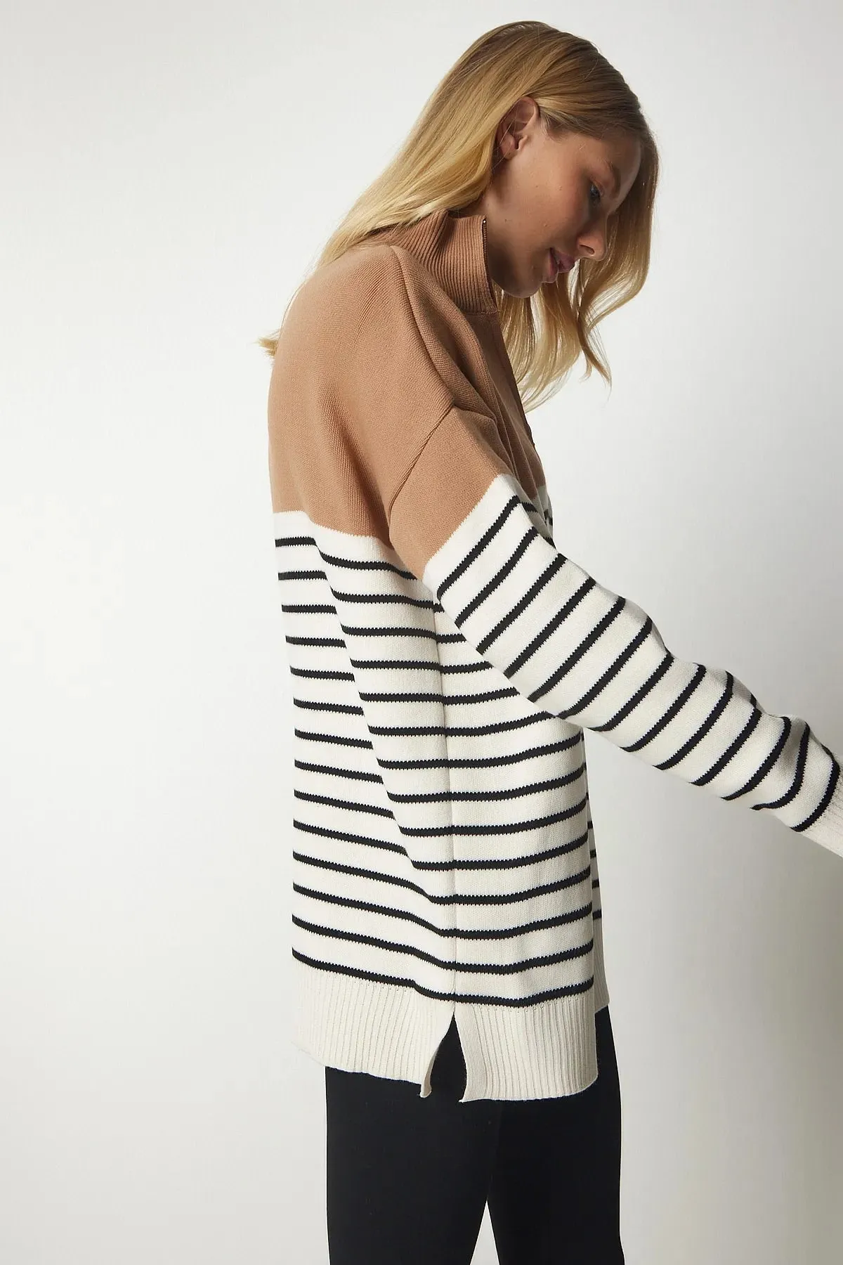 High Collar Striped Zipper Knitwear