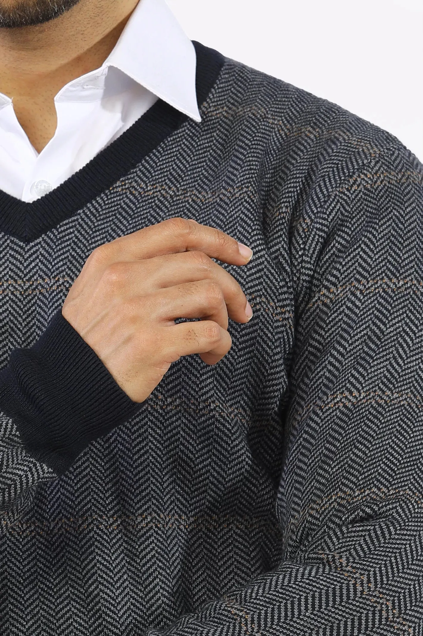 Light Grey V-Neck Gents Sweater