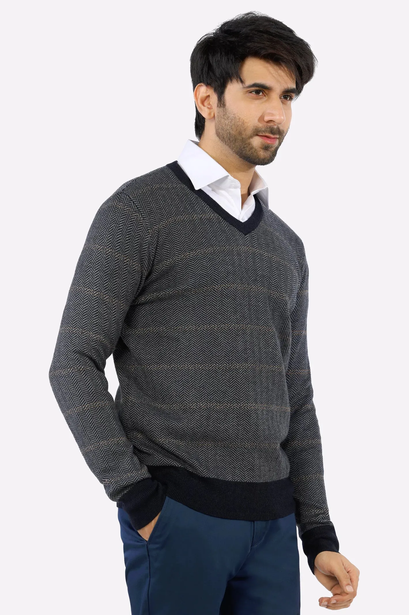 Light Grey V-Neck Gents Sweater