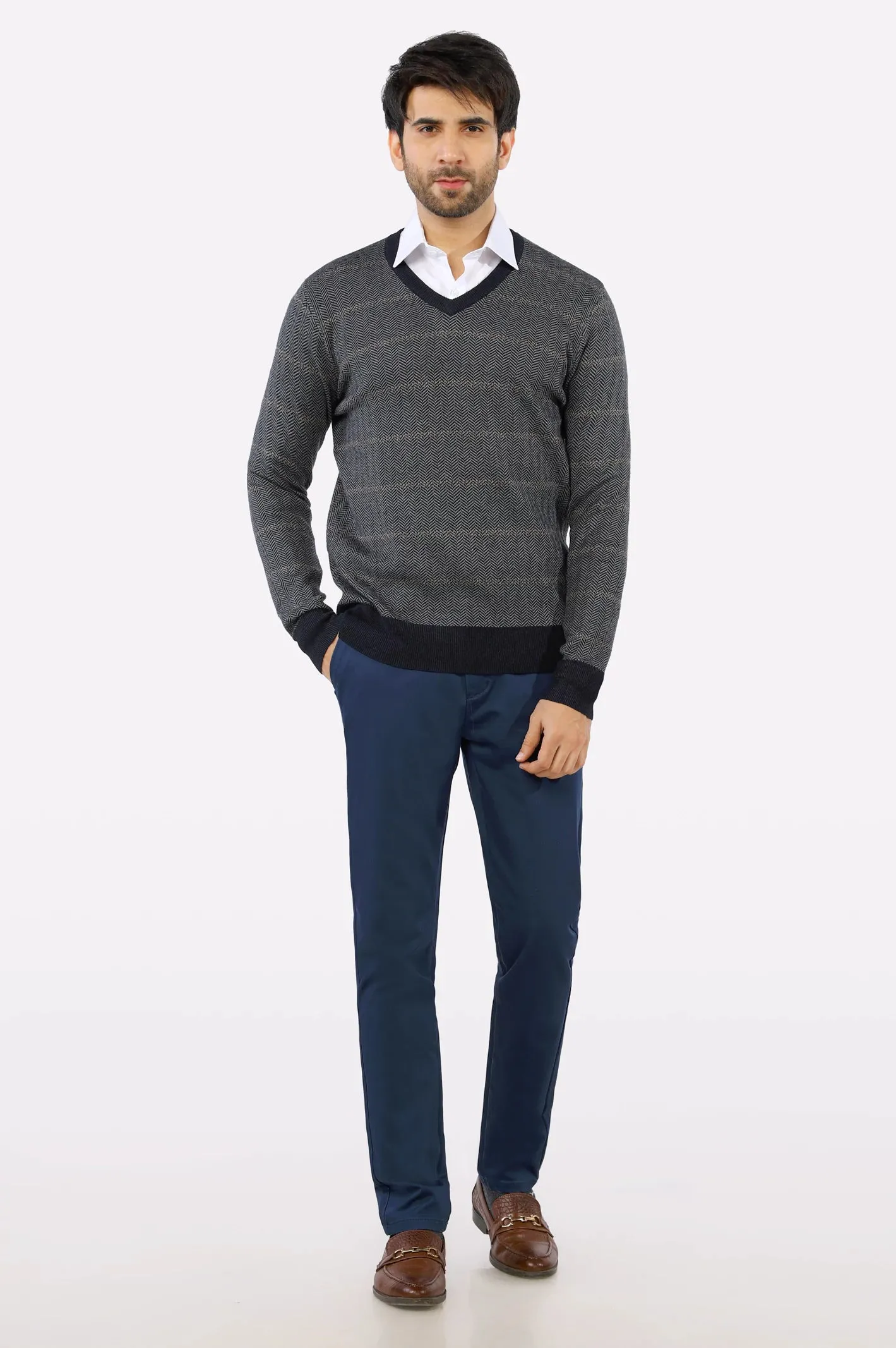 Light Grey V-Neck Gents Sweater