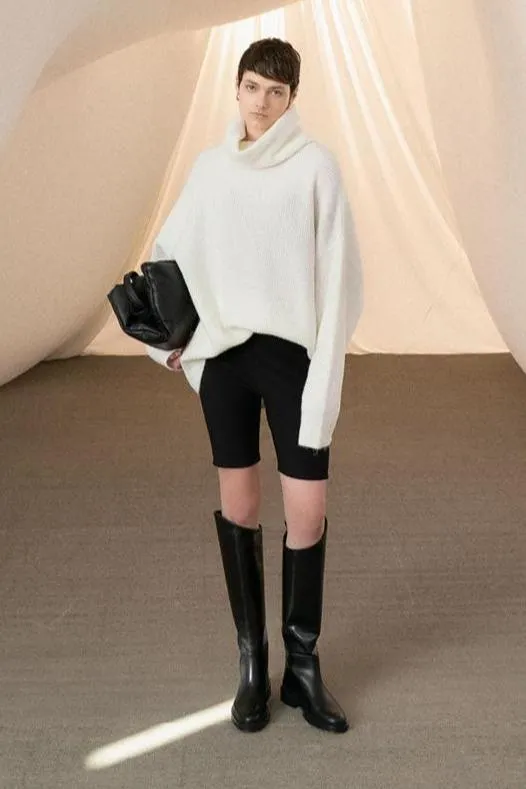 OVERSIZED TURTLENECK PULLOVER OFF WHITE
