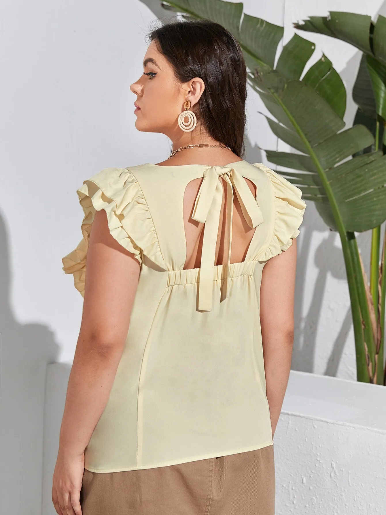 Plain Tiered Layer Cap Sleeve Round Neck Regular Plus Blouse