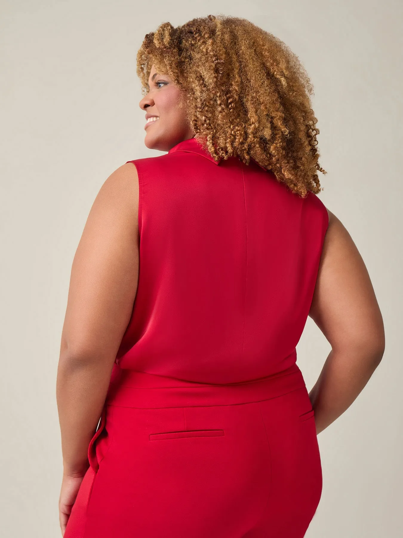 Plus Sleeveless Twist Neck Blouse, Crimson