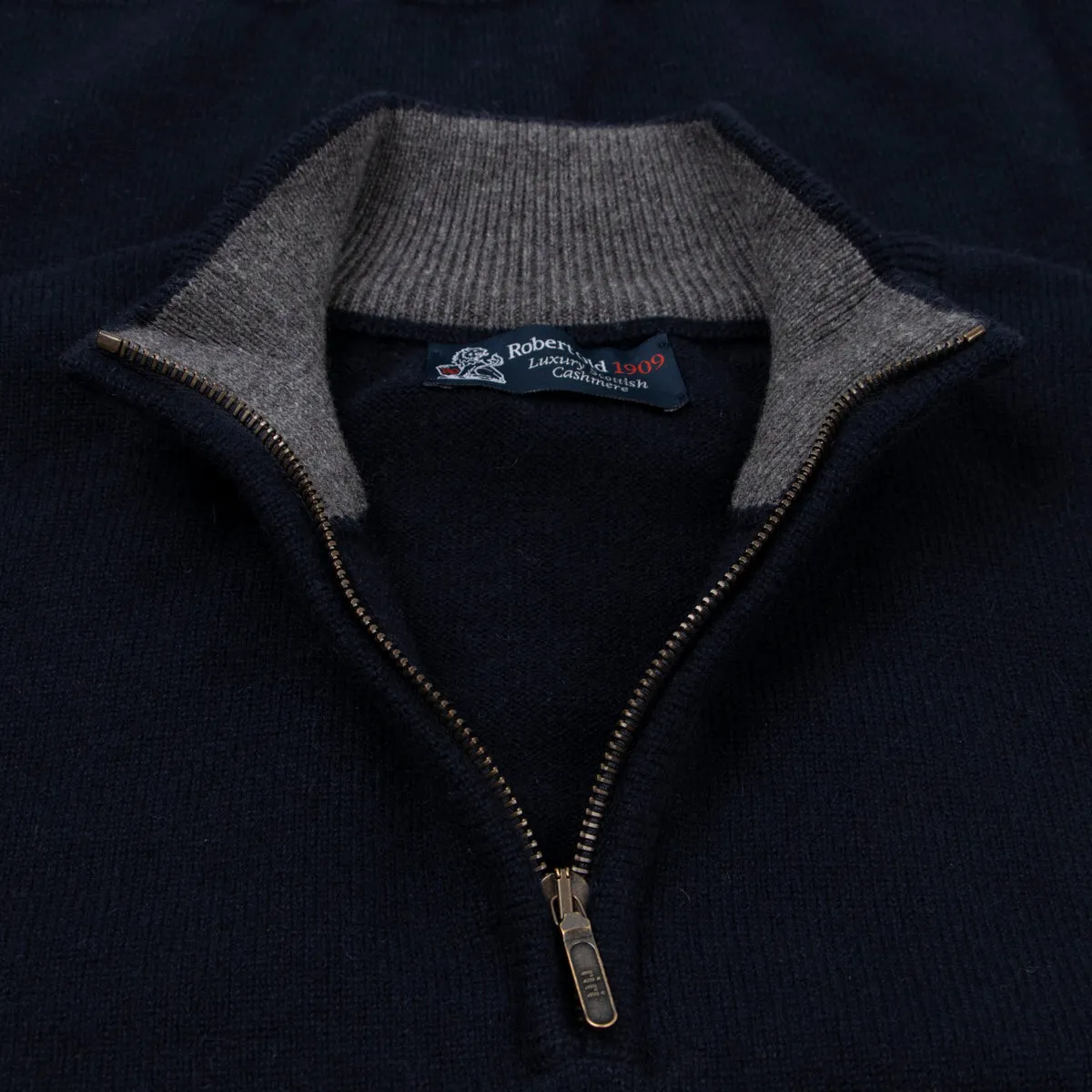 The Bowmore 1/4 Zip Neck Cashmere Sweater - Nero Navy / Derby